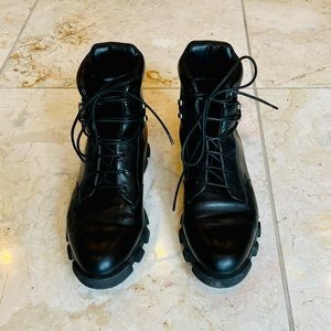 Balenciaga Men’s Lace-up Leather Boots EU40